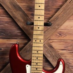 Fender American Special Stratocaster with Maple Fretboard 2010 - 2018 Candy Apple Red