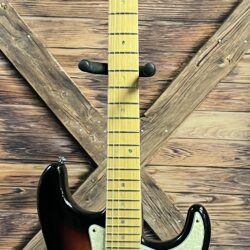 Fender American Deluxe Stratocaster® HSS 2004 - 3-Color Sunburst