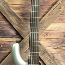 Hartke 5-String  Active Bass, Silver
