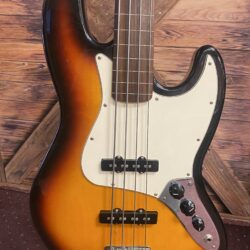 Fender Standard Jazz Bass® Fretless,