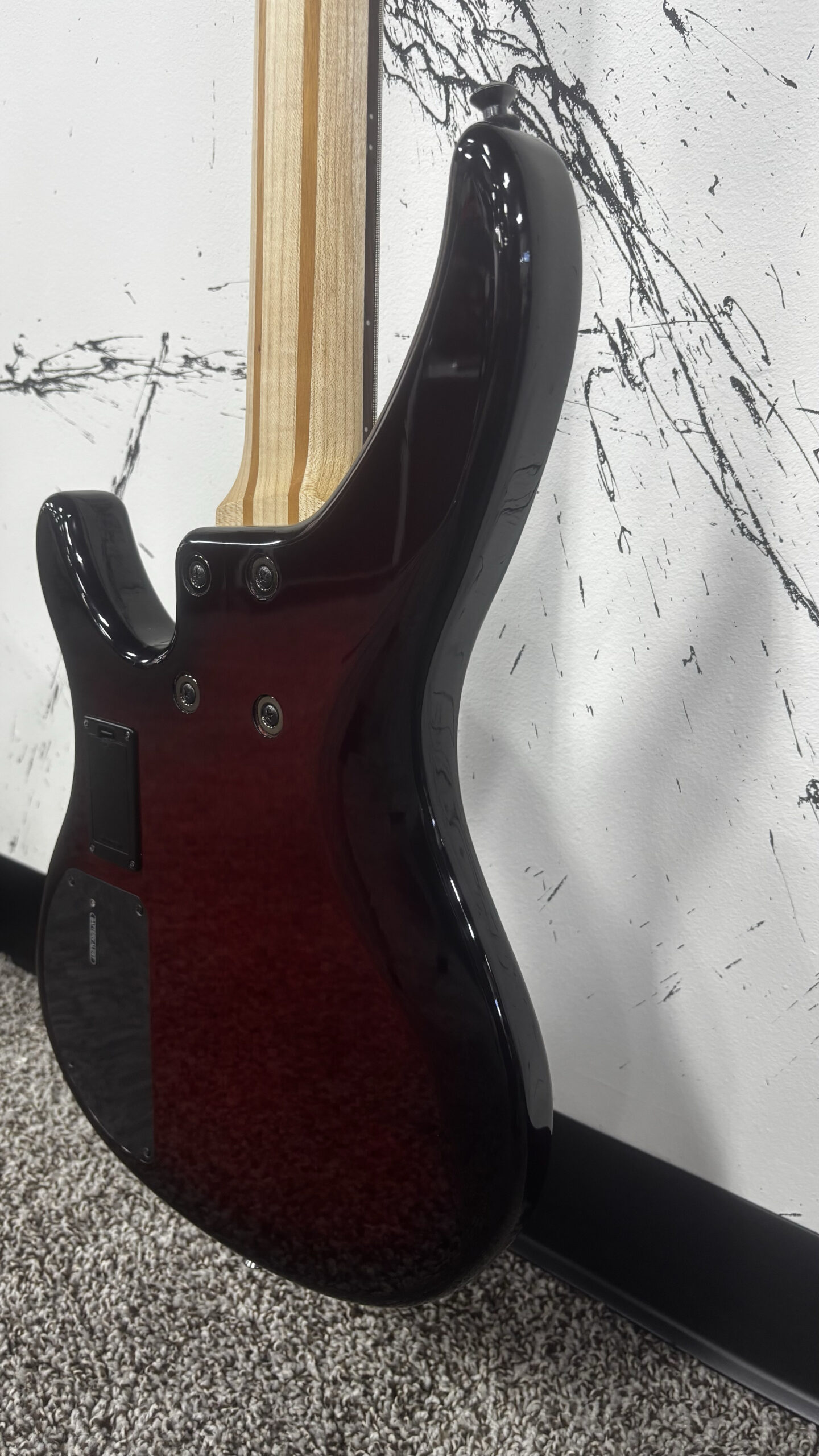 Minarik Goddess Bass, Trans Crimson Rd - Image 7