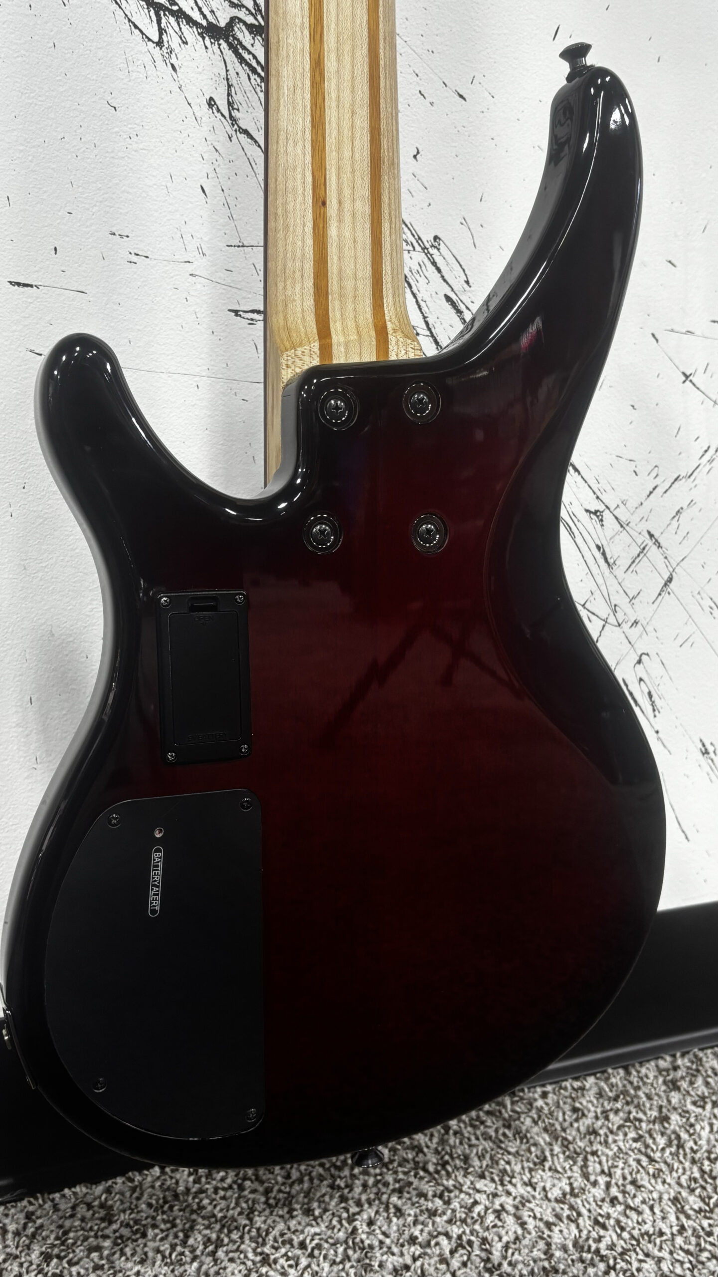 Minarik Goddess Bass, Trans Crimson Rd - Image 5