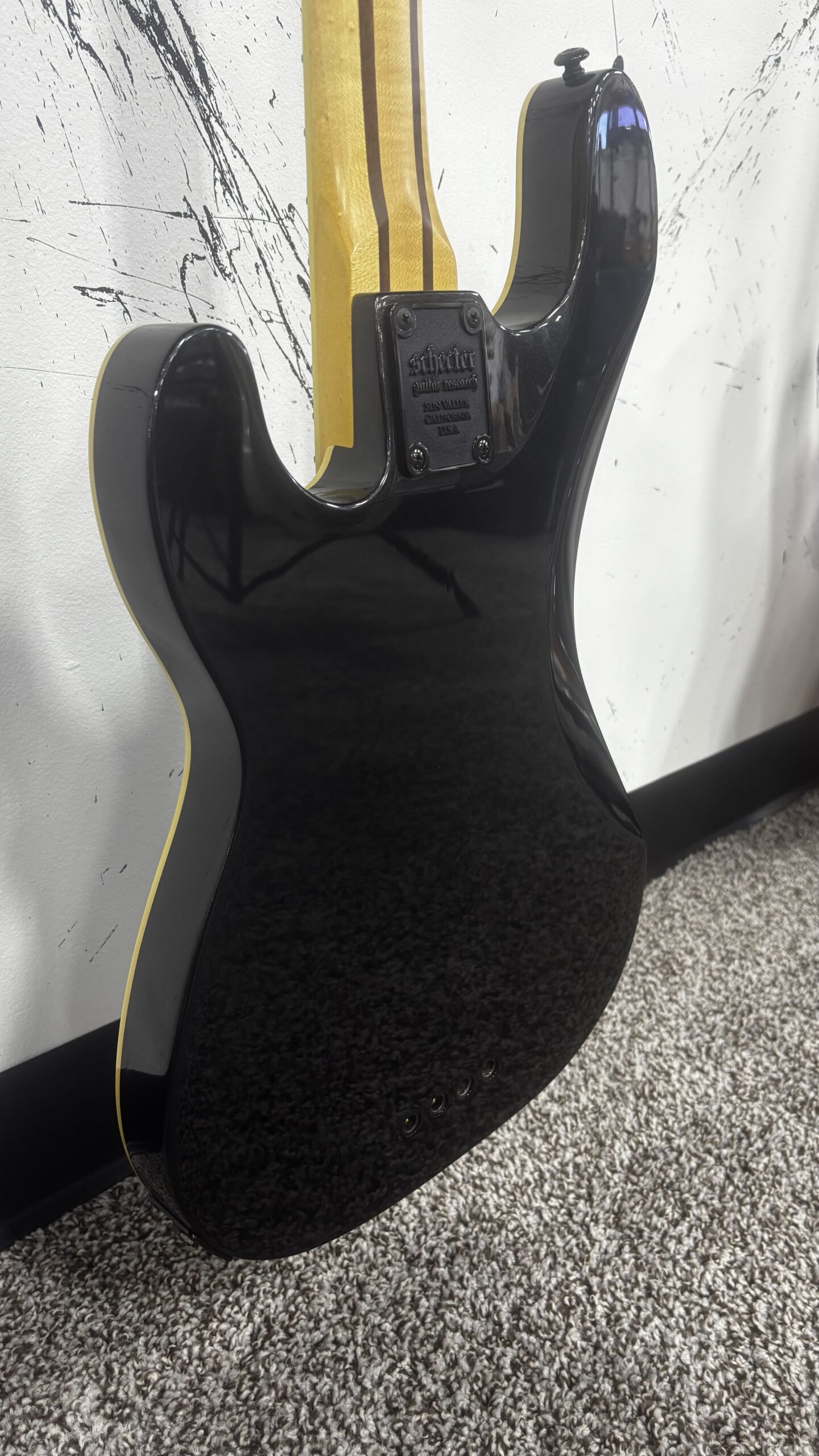 Schecter Guitar Research Michael Anthony Signature Bass - Image 6
