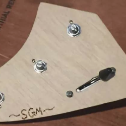 Strat Guitar Wiring Harness, 5 Way switch, 250k Pots, 1/4" Switchcraft Input Jack + Schematics