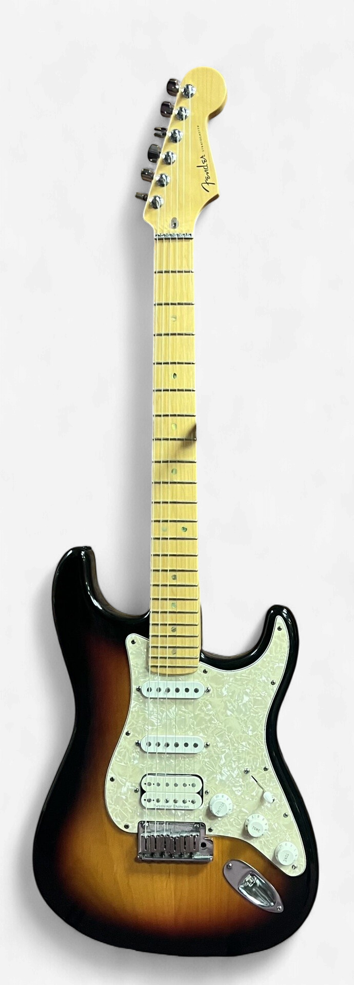 Fender American Deluxe Stratocaster® HSS 2004 - 3-Color Sunburst